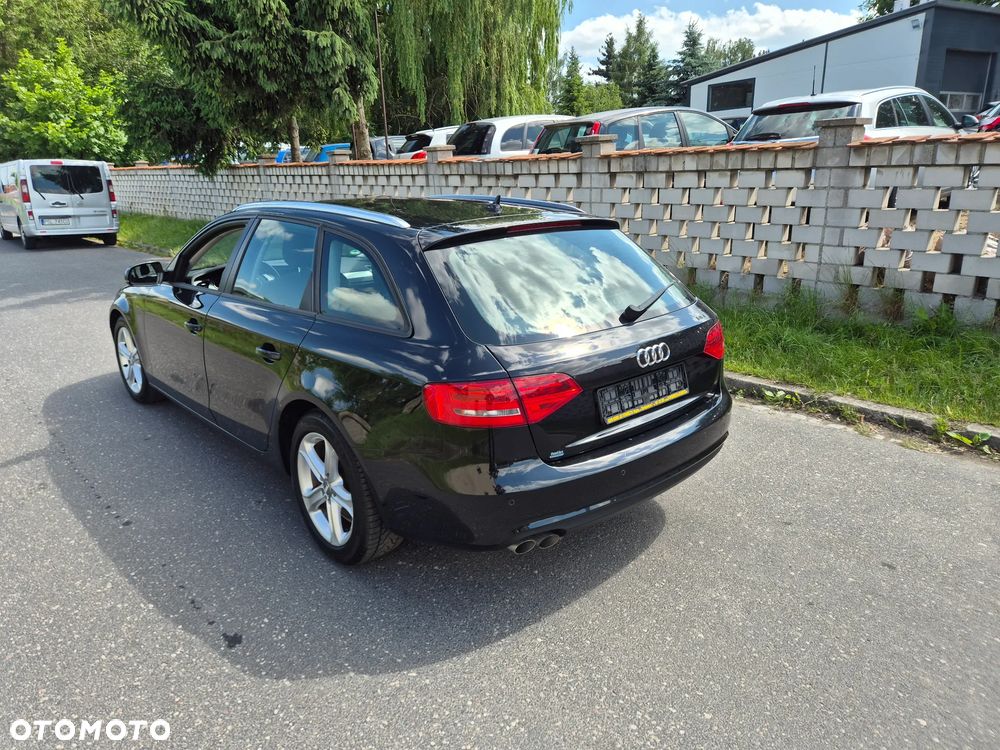 Audi A4 Avant 2.0 TDI DPF Ambiente - 10