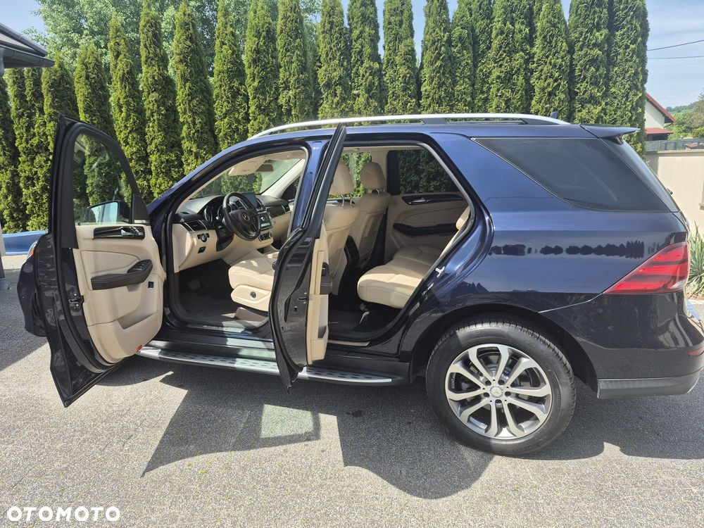 Mercedes-Benz GLE - 29