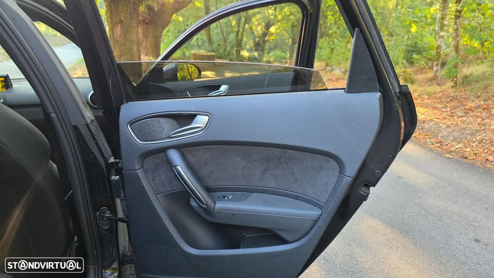 Audi A1 Sportback 1.6 TDI S-line S tronic - 23