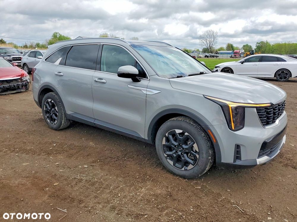 Kia Sorento - 5
