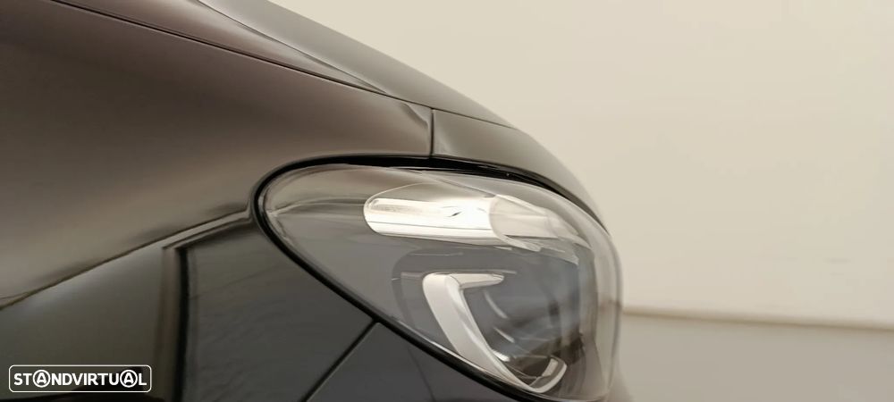 Mercedes-Benz B 180 d - 29