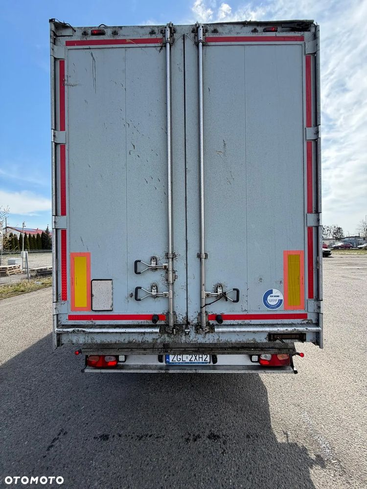 Kraker Trailers CF200 - 2
