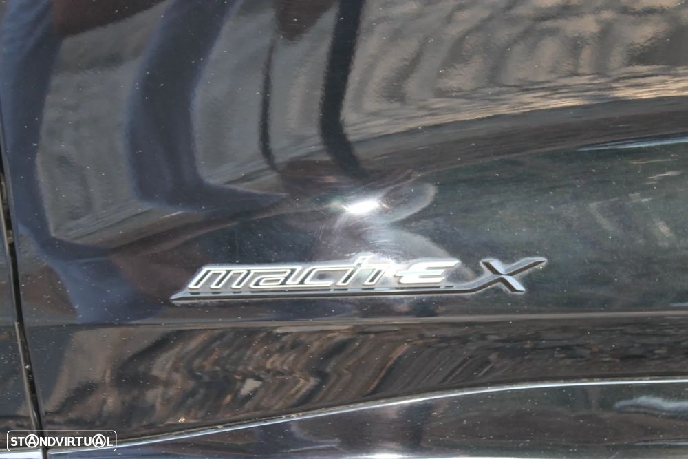 Ford Mustang Mach-E - 10