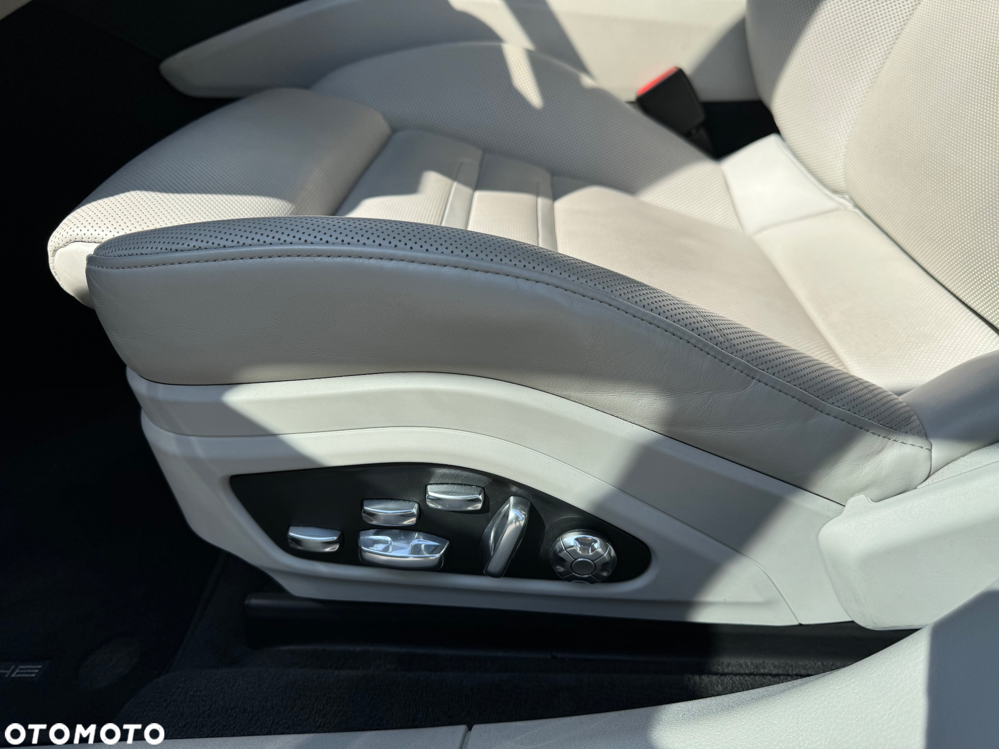 Porsche Panamera Turbo - 25