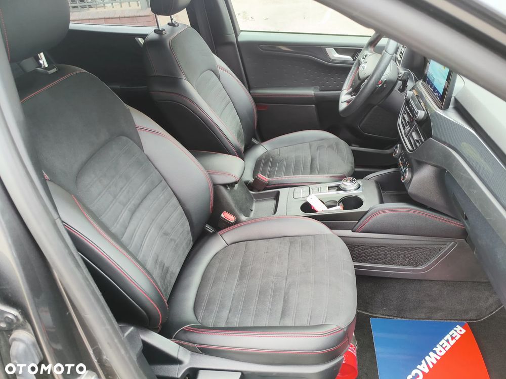 Ford Kuga 2.0 EcoBlue 4x4 ST-LINE X - 21