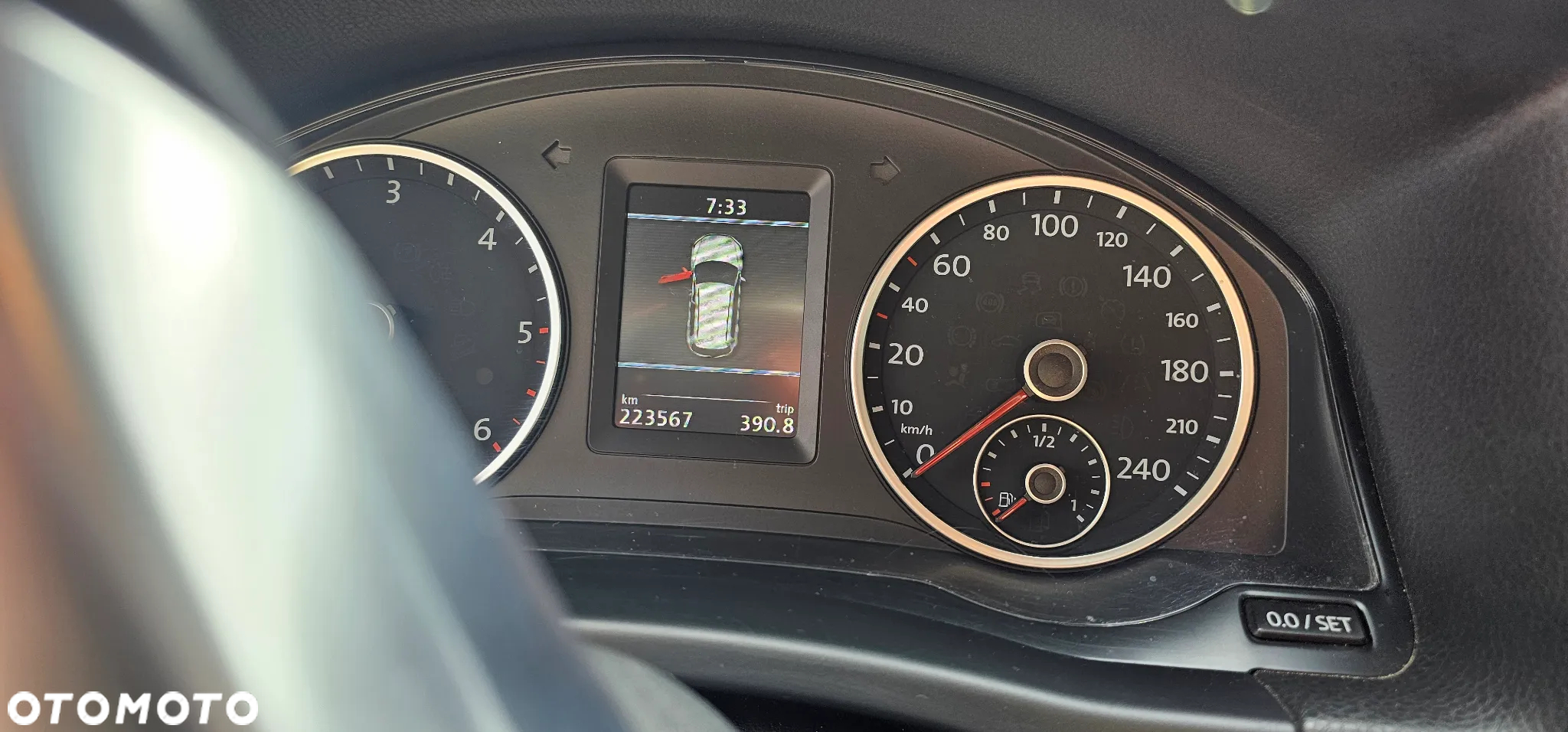 Volkswagen Tiguan 2.0 TDI 4Mot Perfectline R-Style DSG - 8