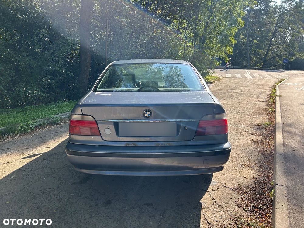 BMW Seria 5 528i - 8