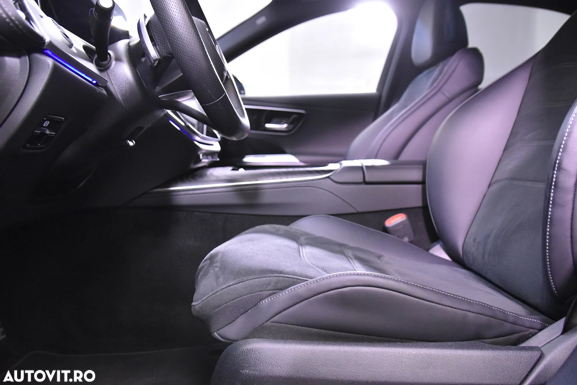 Mercedes-Benz E 220 d Aut. - 25