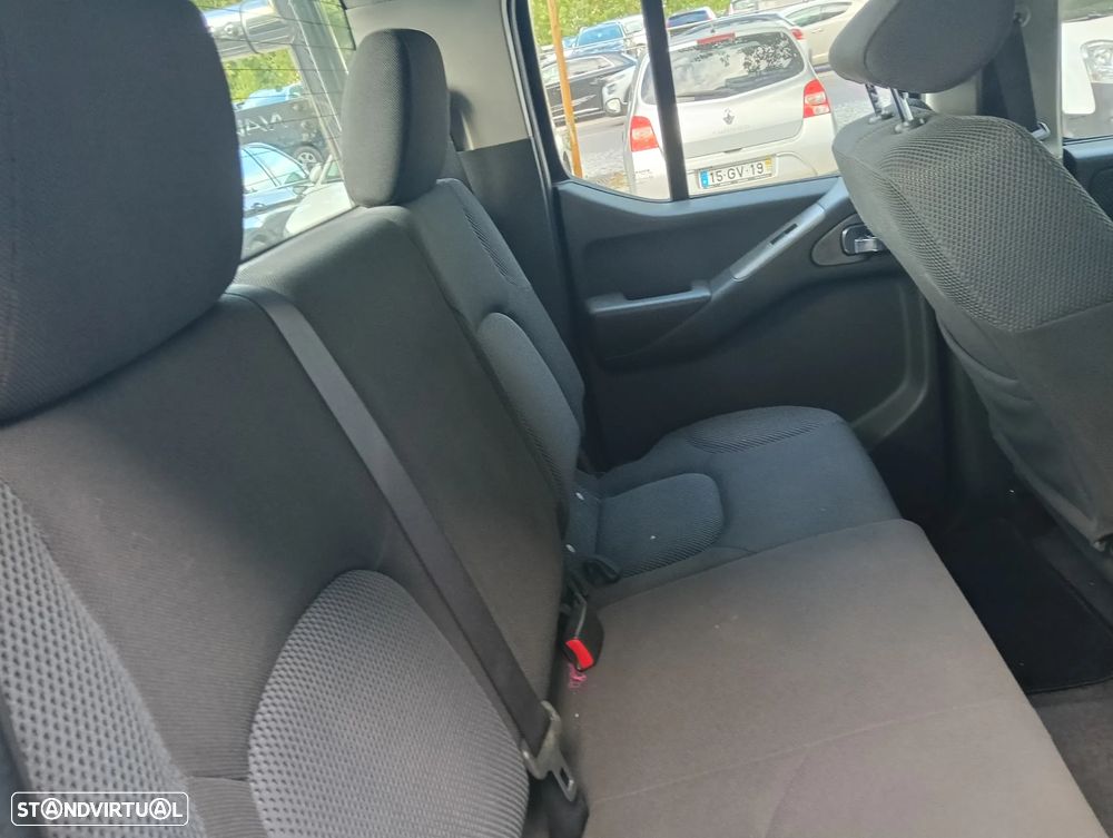 Nissan Pick Up 2.5 TD CD Navara ABS+FN+CD - 21