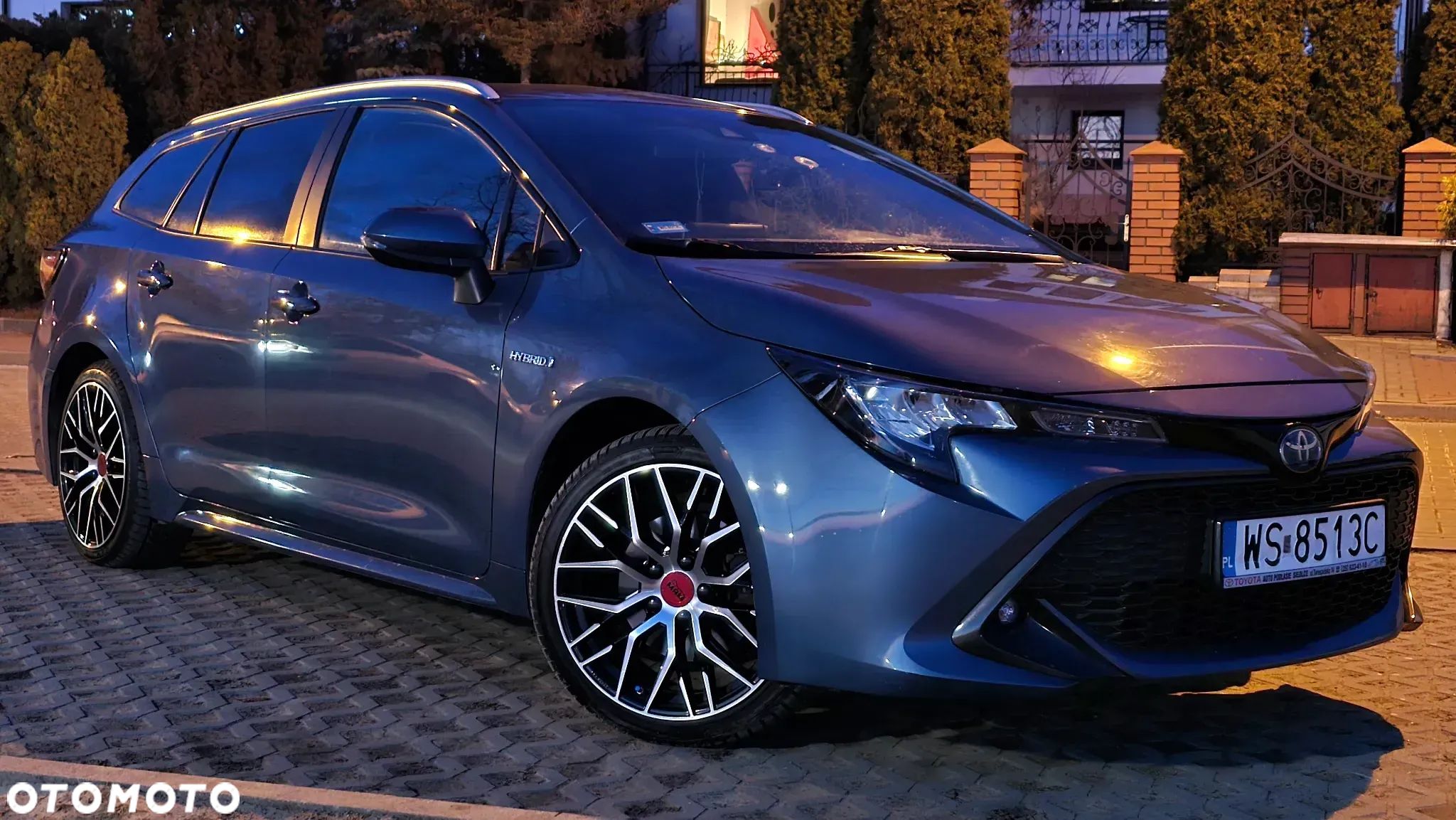 Toyota Corolla 2.0 Hybrid Comfort - 1