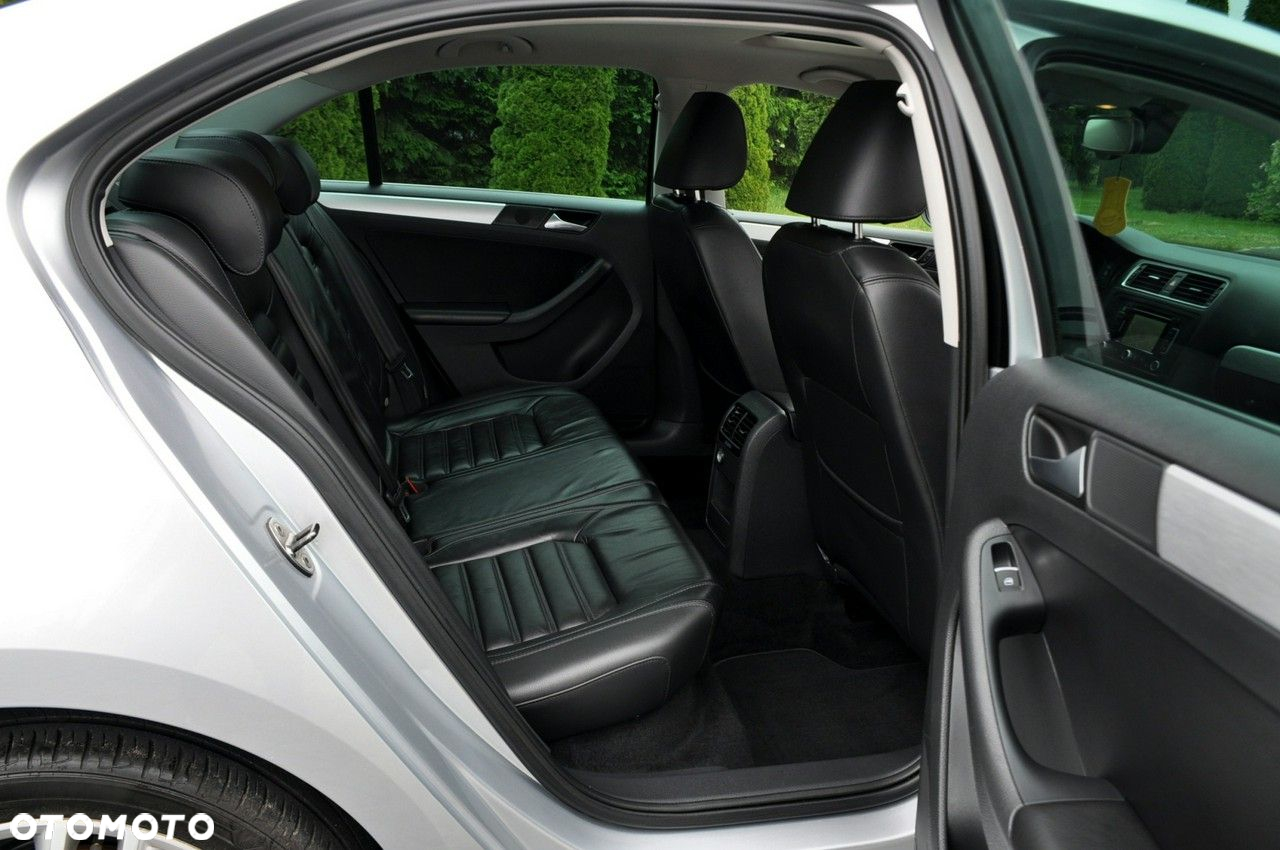 Volkswagen Jetta 1.4 Hybrid DSG Highline - 19