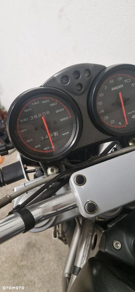 Ducati Monster - 4