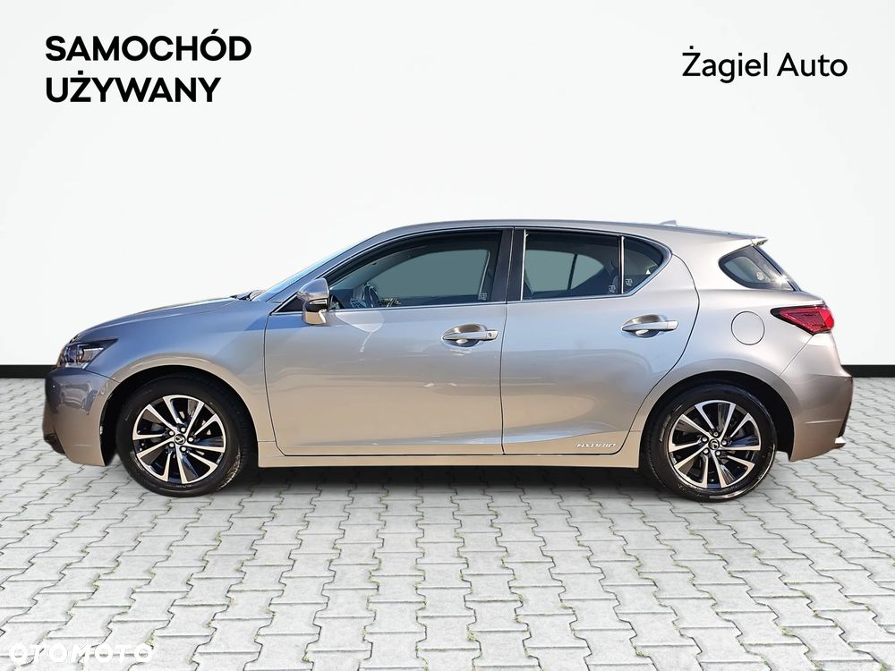 Lexus CT 200h Elegance - 2