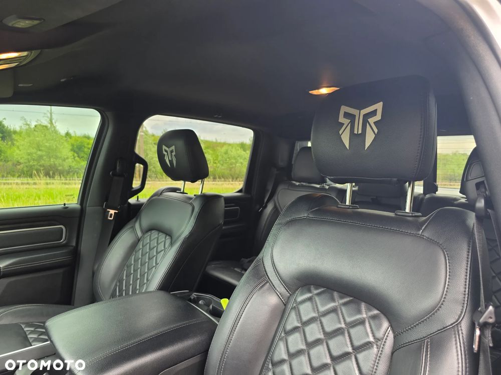 RAM 1500 5.7 Crew Cab Bighorn - 24