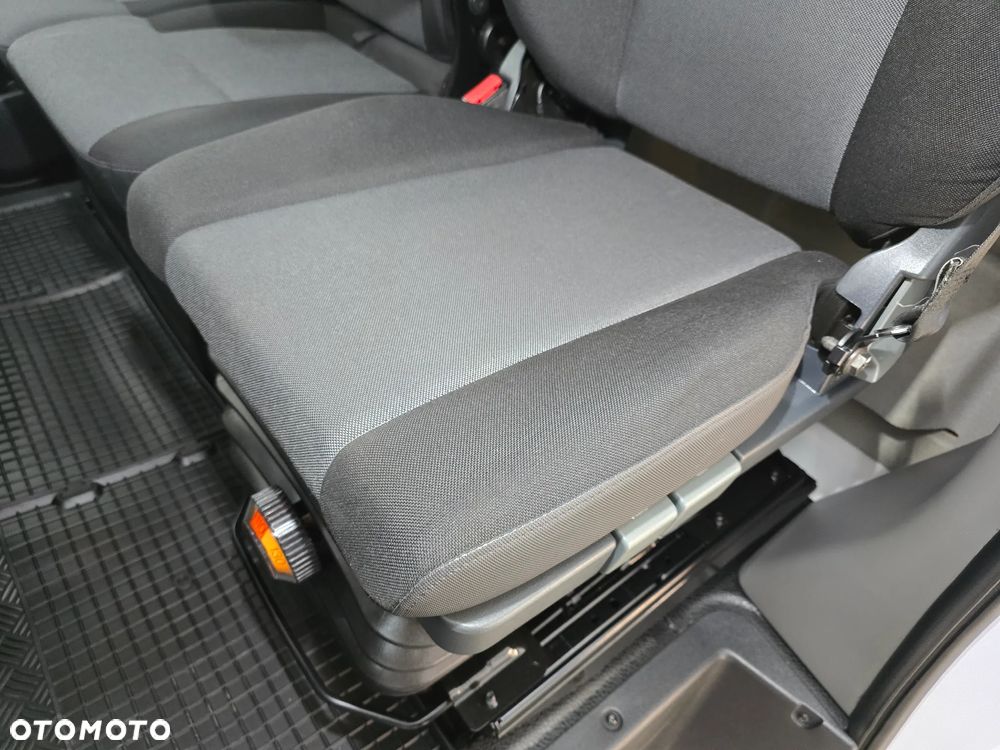 Renault MASTER IGLOOCAR -30*C +25*C ZANOTTI Z350 ŁADOWNOŚĆ 720Kg WZMOCNIONE TYLNE ZWIESZENIE 69 TYŚ Km SERWIS DO OSTATNIEGO Km ASO RENO NA GWARANCJI  BOGATA OPCJA WYPOSAŻENIA FOTEL KIEROWCY PNEŁMATYCZNY TEMPOMAT KLIMA HALOGENY KAMERA COFANIA SALON PL STAN NOWY NOWY NOWY - 16