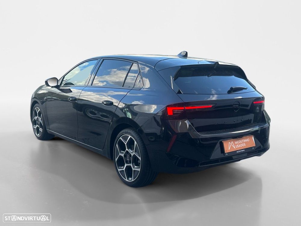Opel Astra 1.2 T GS Aut. - 3
