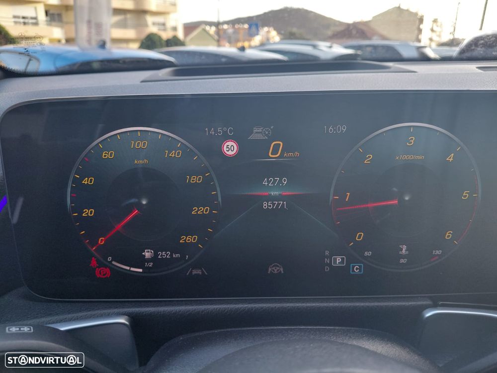 Mercedes-Benz GLB 180 d AMG Line - 17