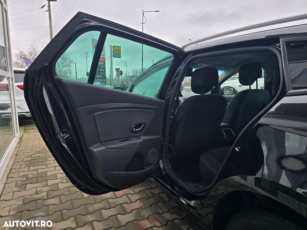 Renault Megane 1.5 dCi Sport Edition EDC - 15