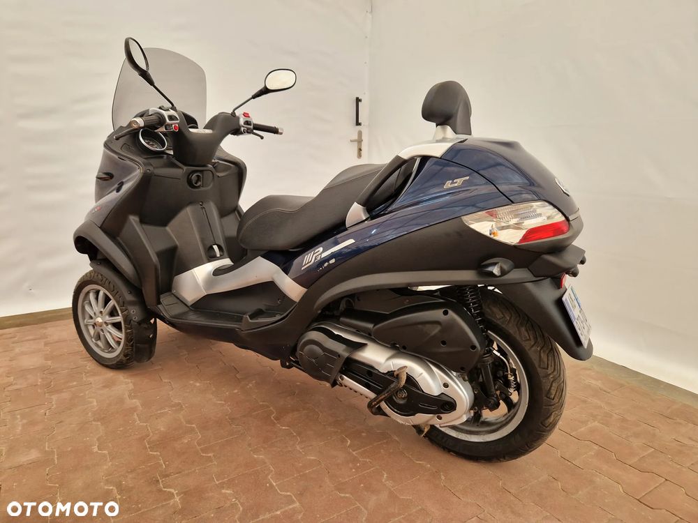 Piaggio MP-3 - 6