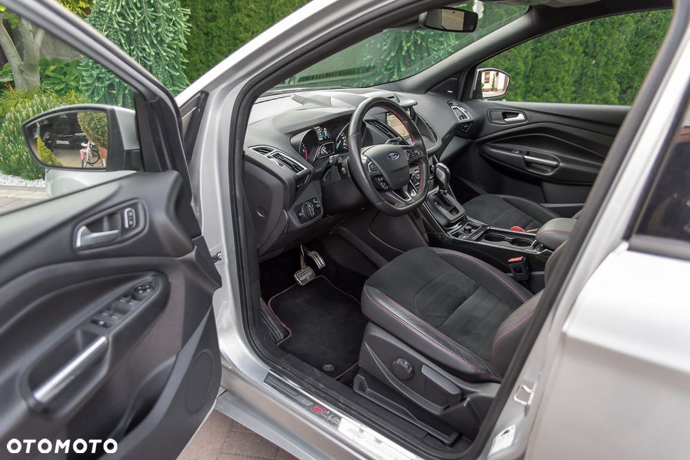 Ford Kuga 2.0 TDCi FWD ST-Line - 15