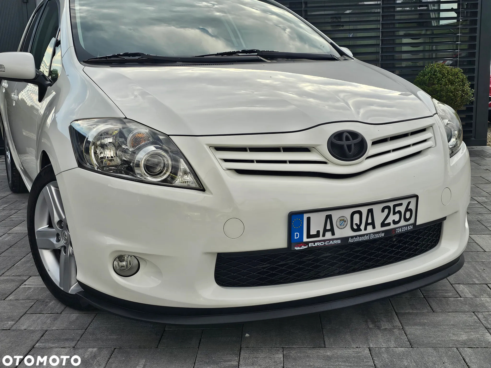 Toyota Auris 1.6 Premium - 13