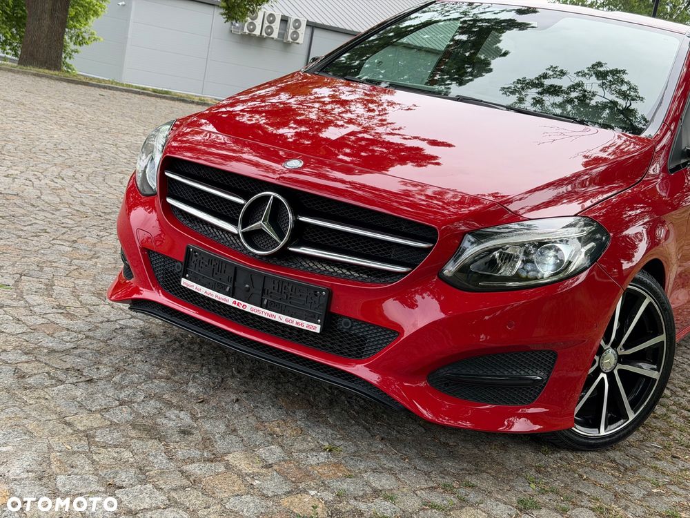 Mercedes-Benz Klasa B 180 7G-DCT Urban - 39