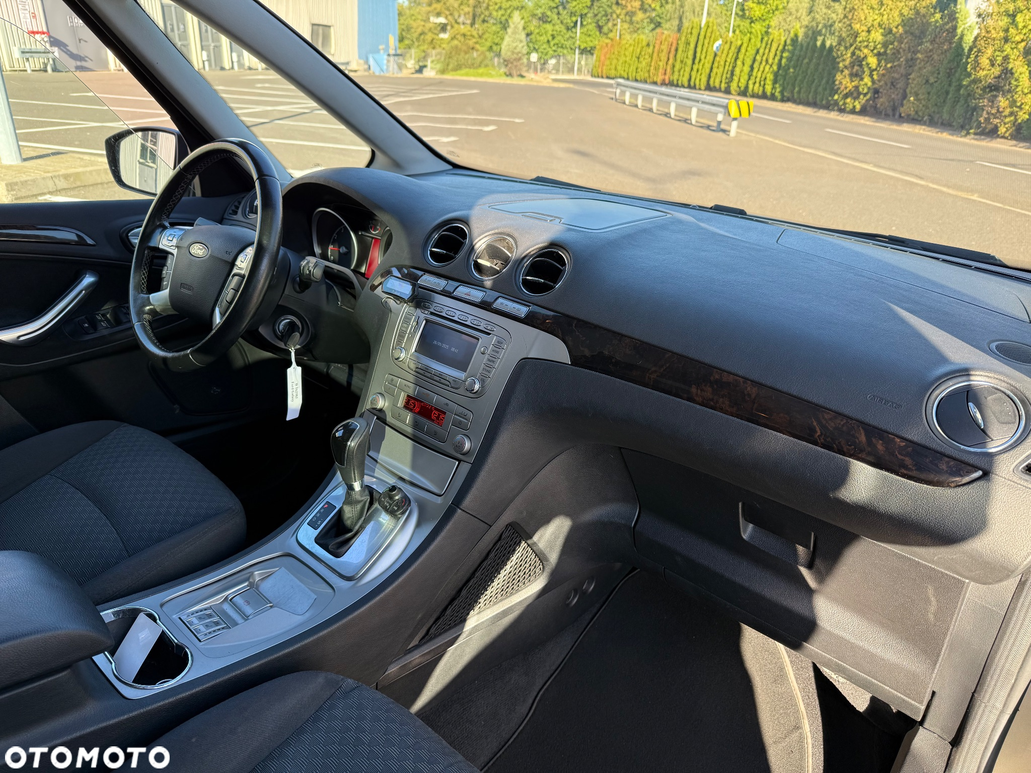 Ford Galaxy 2.3 Ghia - 32