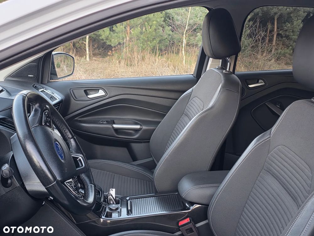 Ford Kuga 2.0 TDCi 4x4 Cool & Connect - 4