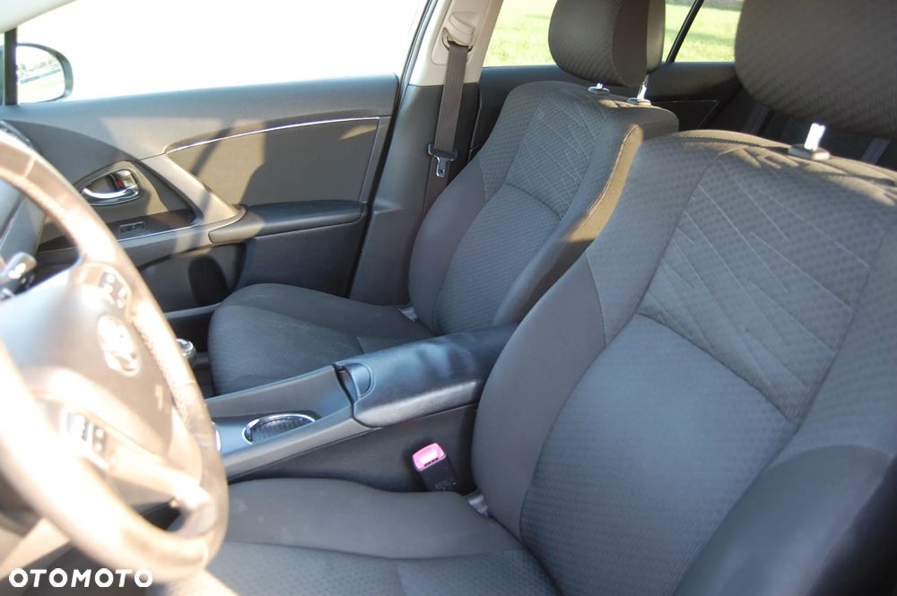 Toyota Avensis 2.0 D-4D Sol plus - 11