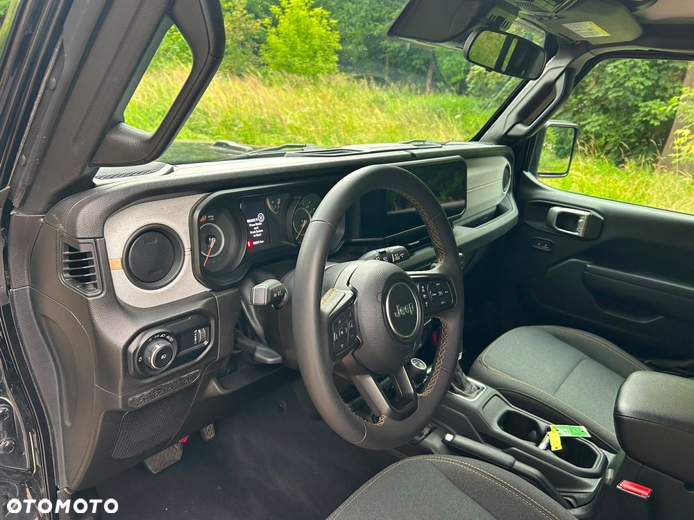 Jeep Wrangler Unlimited GME 2.0 Turbo Sahara - 11