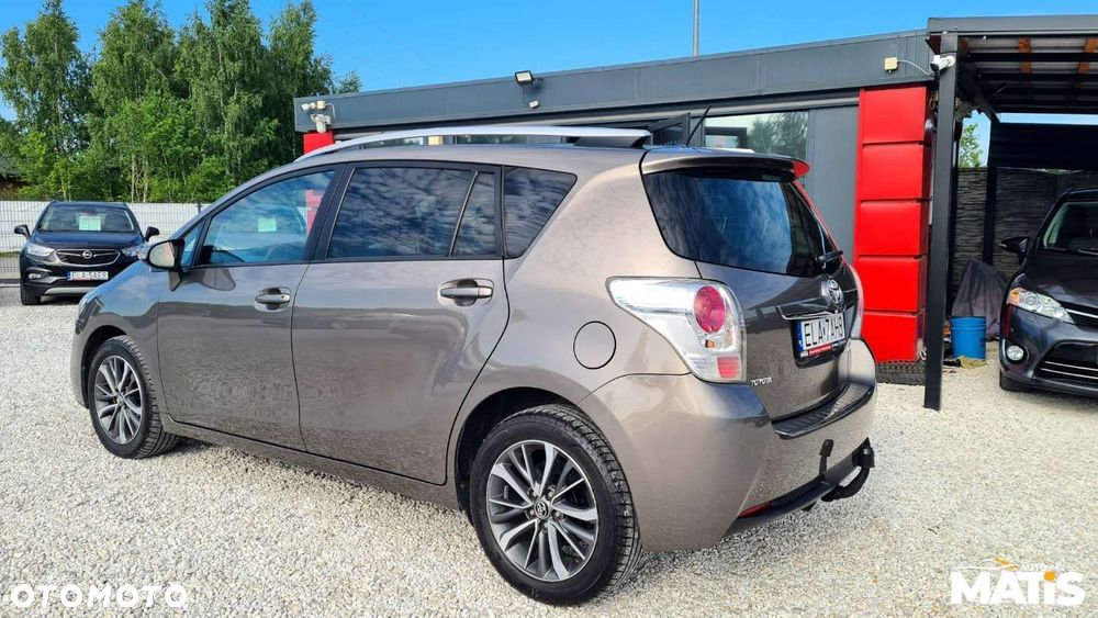 Toyota Verso - 25