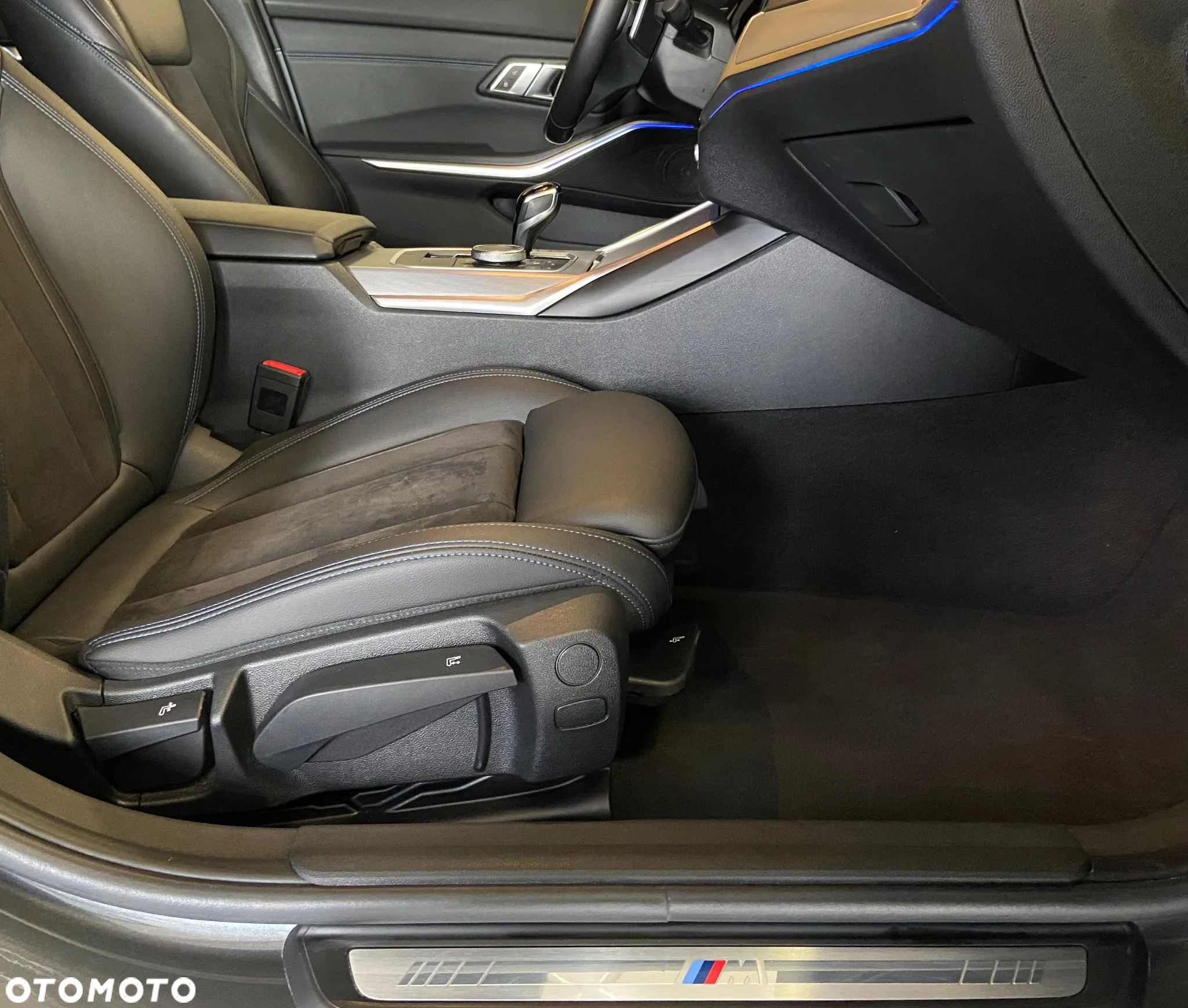 BMW Seria 3 320d M Sport - 14