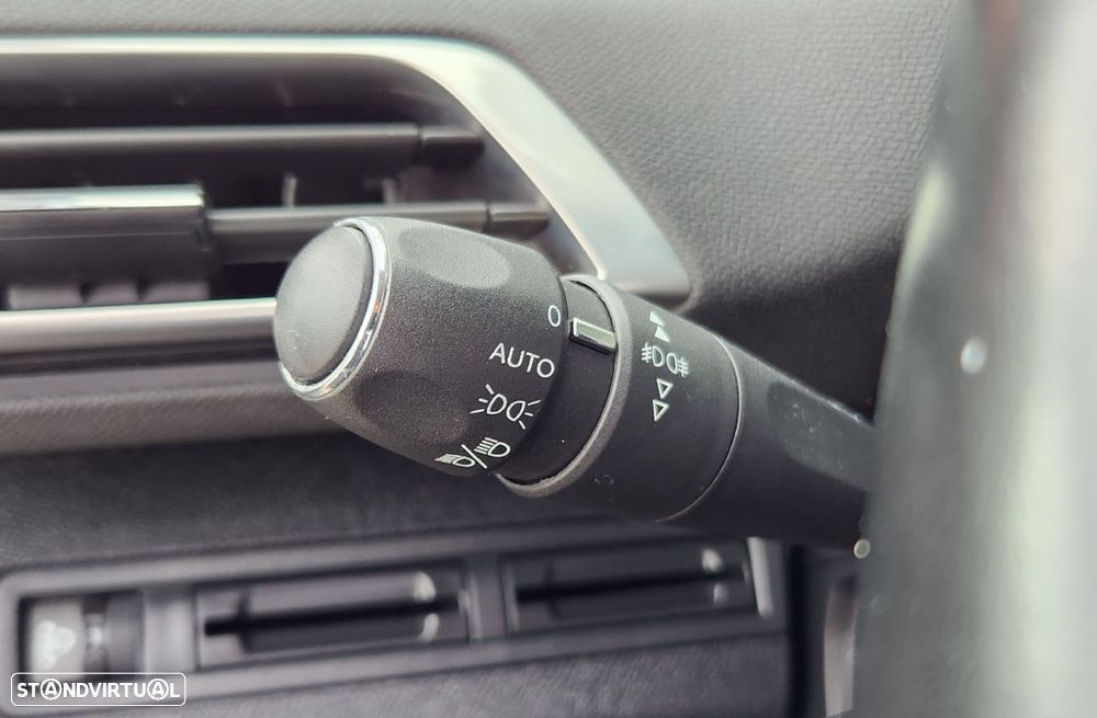 Peugeot 3008 1.6 BlueHDi Allure - 19