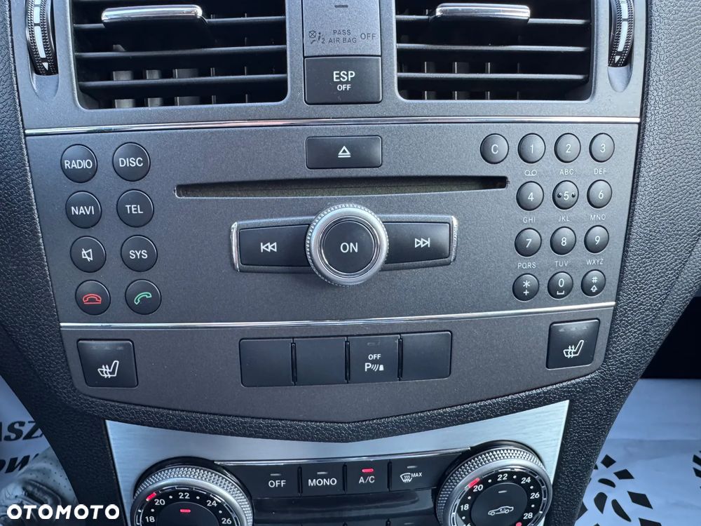 Mercedes-Benz Klasa C 180 T Kompressor Automatik BlueEFFICIENCY Avantgarde - 24