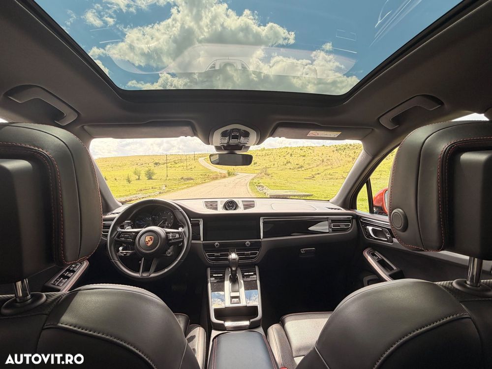 Porsche Macan T - 26