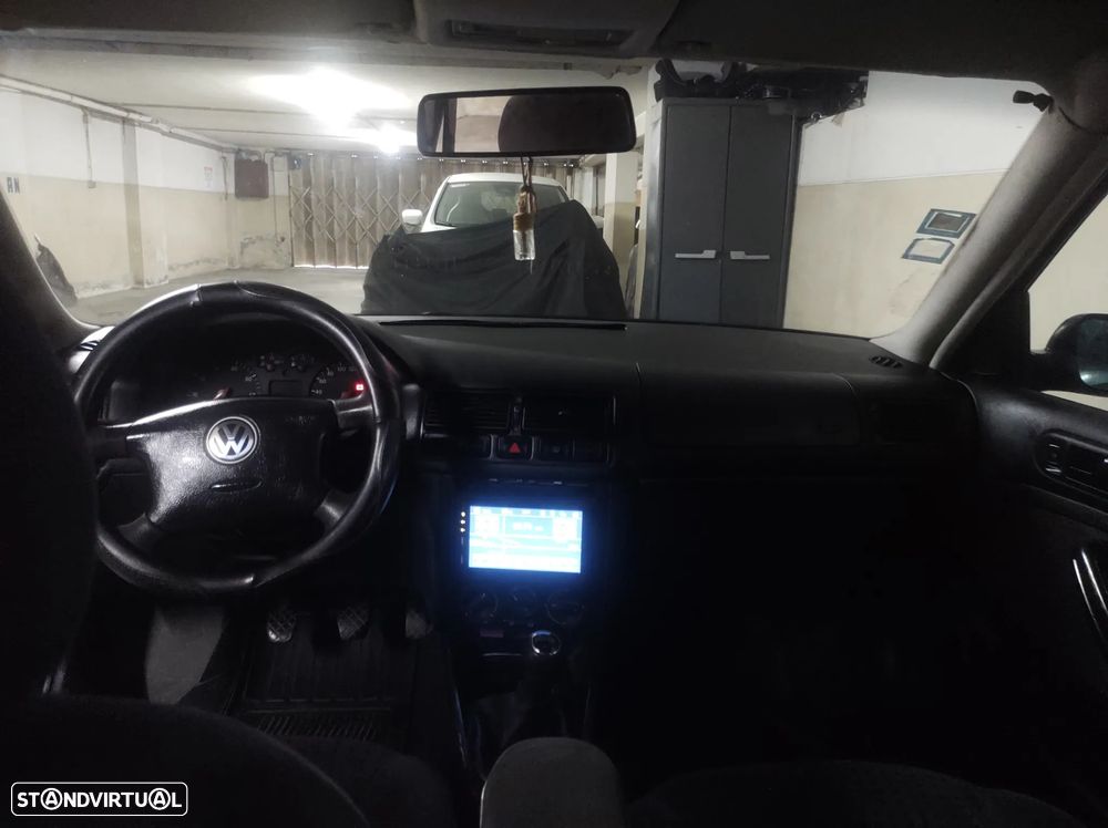VW Golf 1.4i Confortline JE+AC - 2