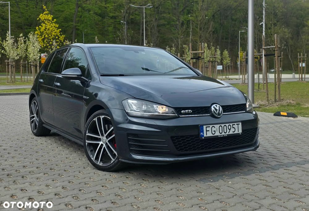 Volkswagen Golf 2.0 TDI BMT GTD - 18