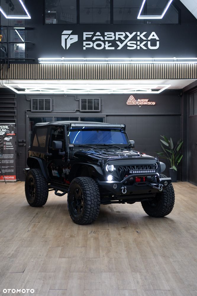 Jeep Wrangler 3.6 Unlim Sahara - 32
