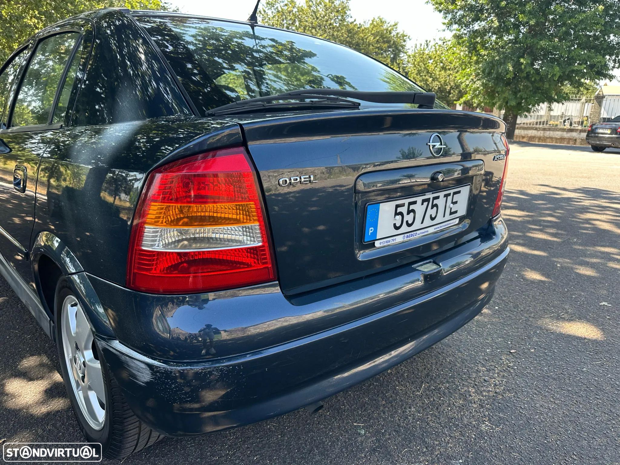 Opel Astra 1.2 Club - 11