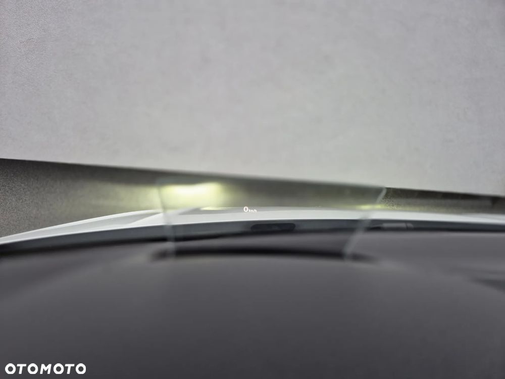 Volkswagen Tiguan 2.0 TDI SCR BlueMotion Technology Sport & Style - 12