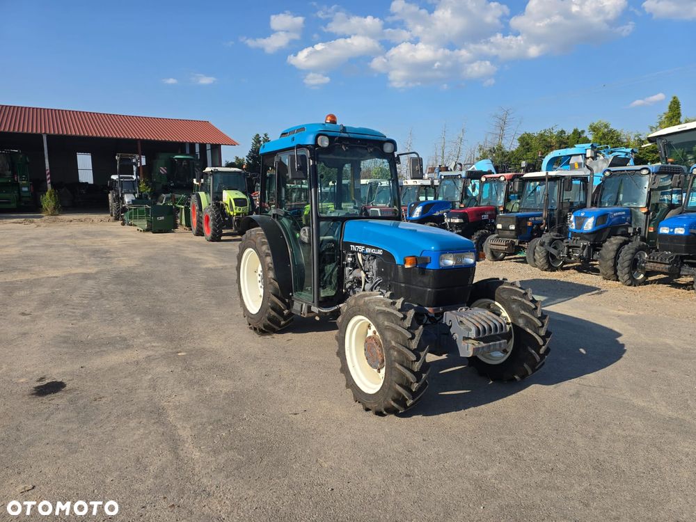 New Holland TN75F - 4