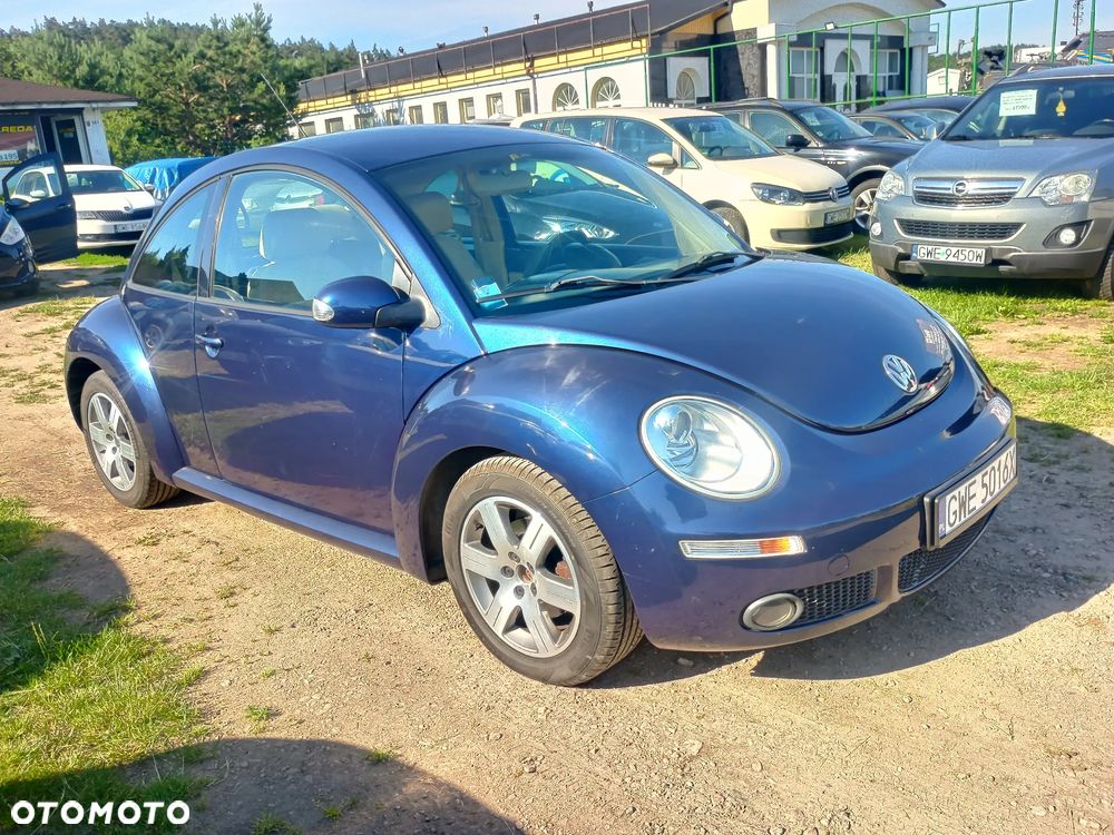 Volkswagen New Beetle - 2