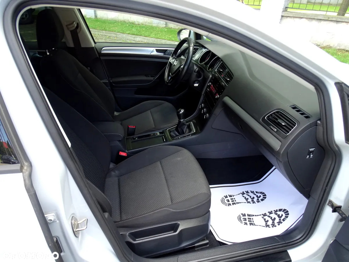Volkswagen Golf VII 1.6 TDI BMT Comfortline - 12