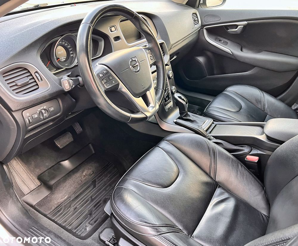 Volvo V40 D2 Geartronic Momentum - 8