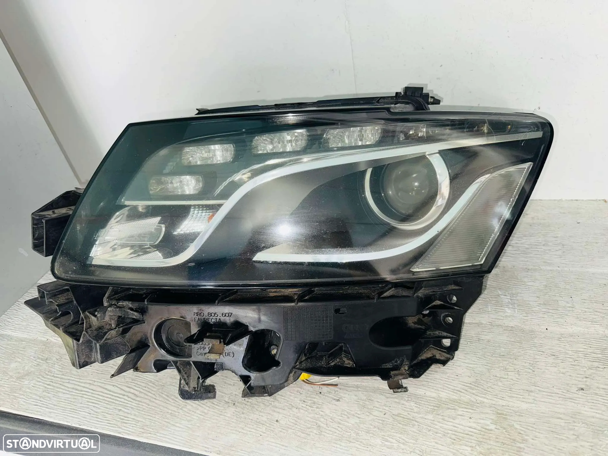 Farol Xénon + Led Esquerdo Audi Q5 - 2008 / 2012 - 2