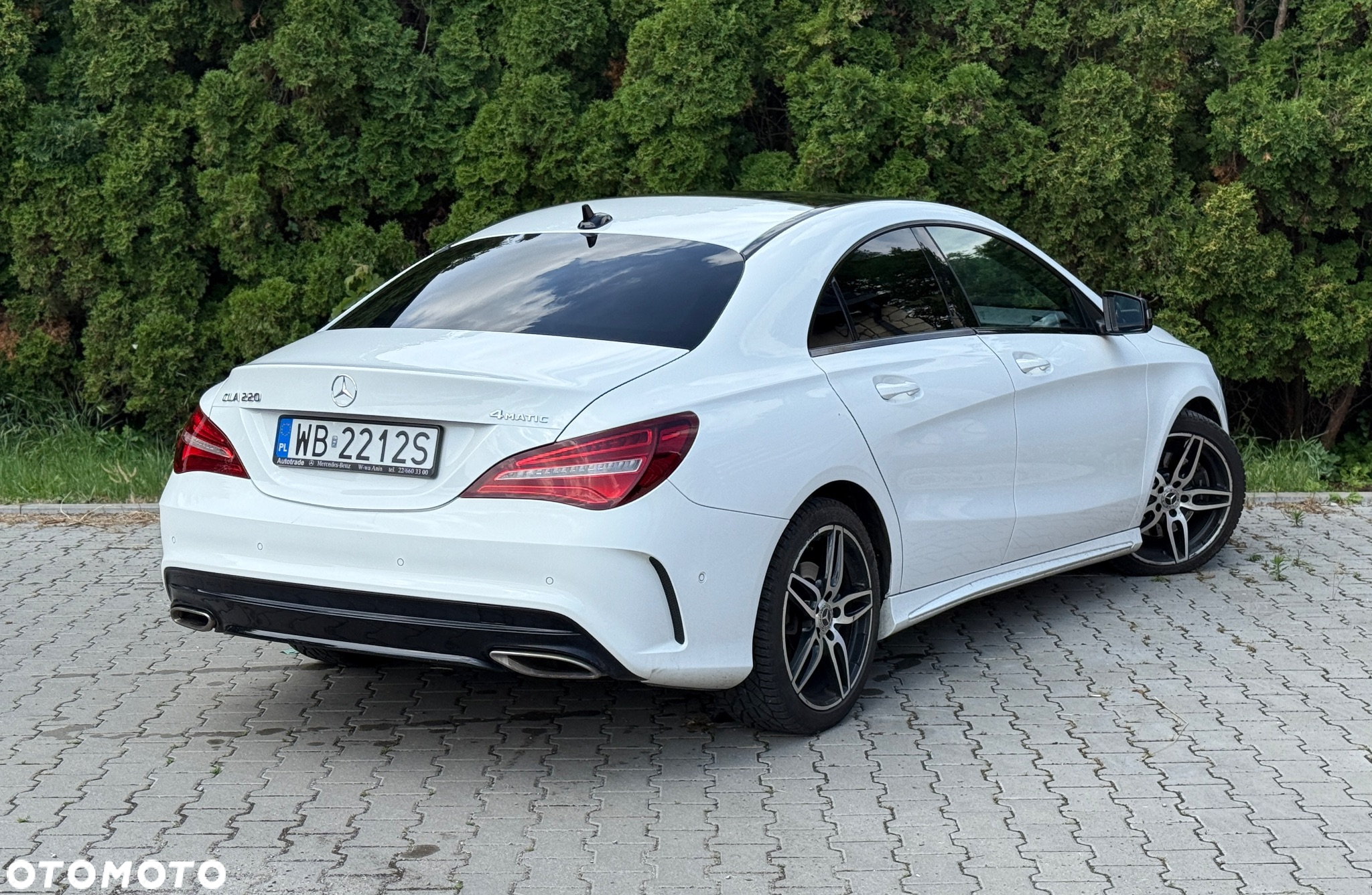 Mercedes-Benz CLA 220 4-Matic AMG Line - 3