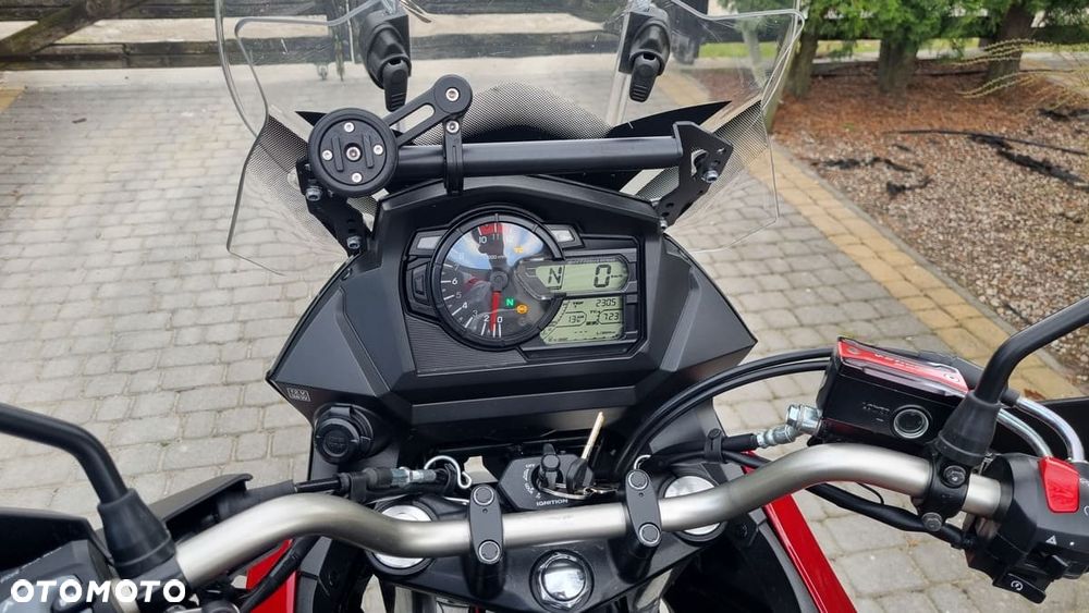 Suzuki V-STROM - 11