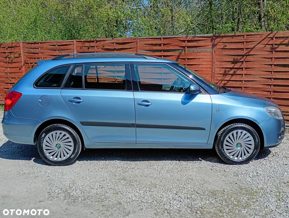 Skoda Fabia 1.2 HTP COOL EDITION - 11