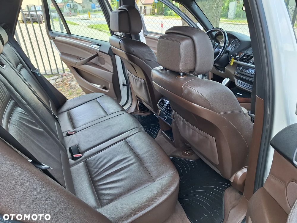BMW X5 xDrive35d - 17
