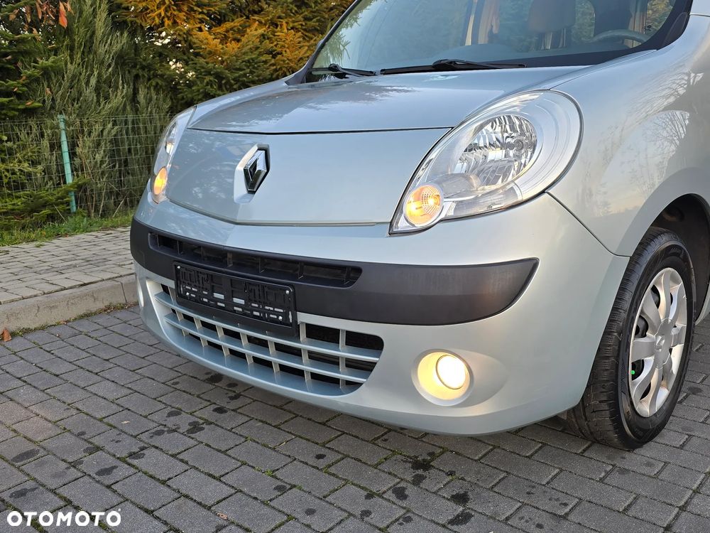 Renault Kangoo 1.6 8V Happy Family - 19